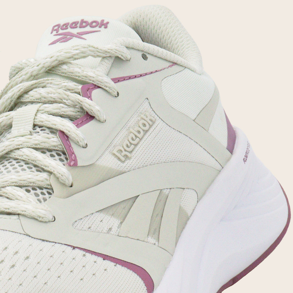 Tenis Reebok Energen Casual para Mujer | Comodidad y Estilo Deportivo