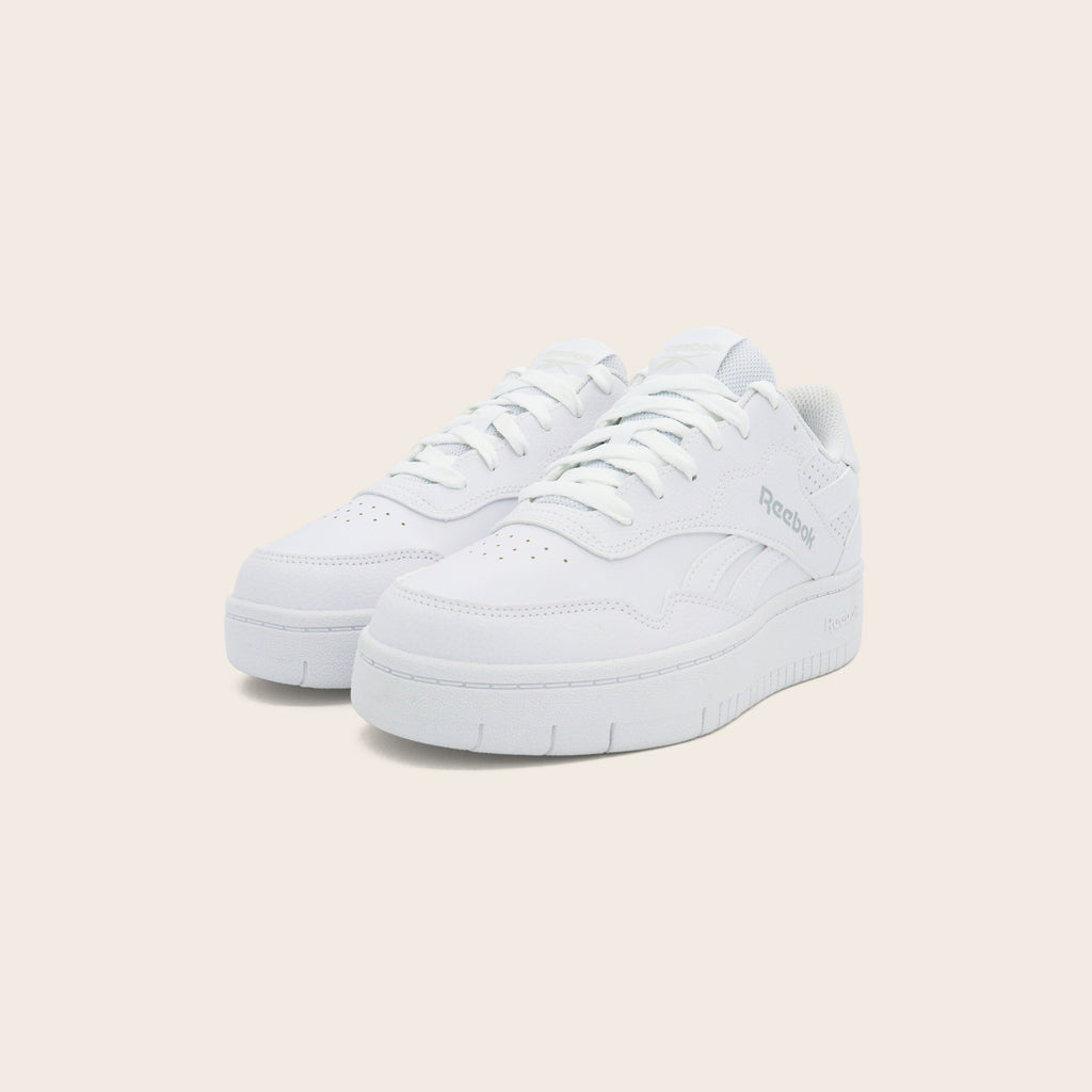 Tenis Blancos Reebok BB 1000 Double para Mujer | Estilo Clásico y Comodidad