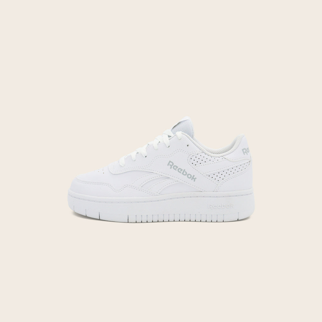 Tenis Blancos Reebok BB 1000 Double para Mujer | Estilo Clásico y Comodidad