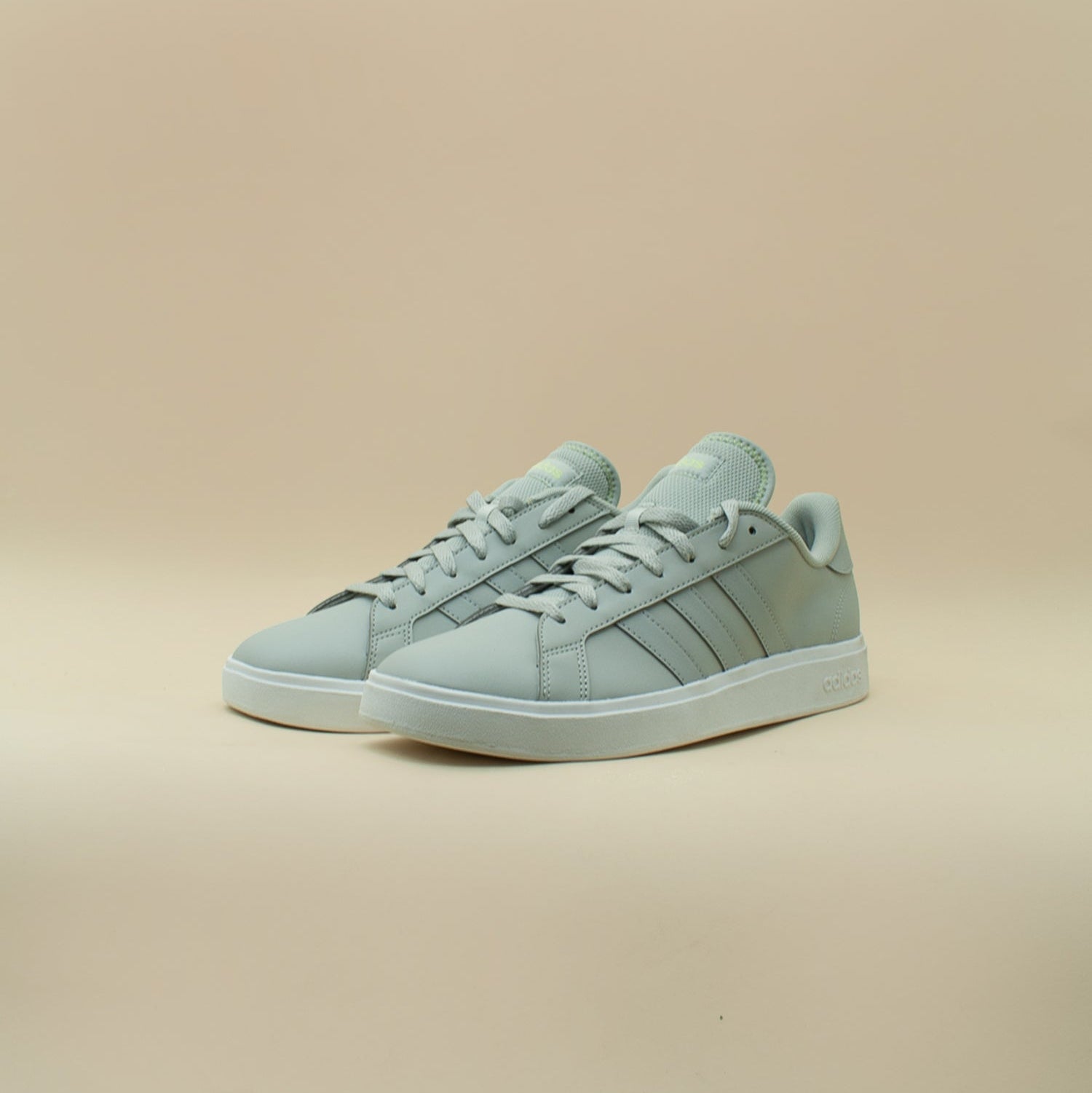 Tenis adidas Grand Court