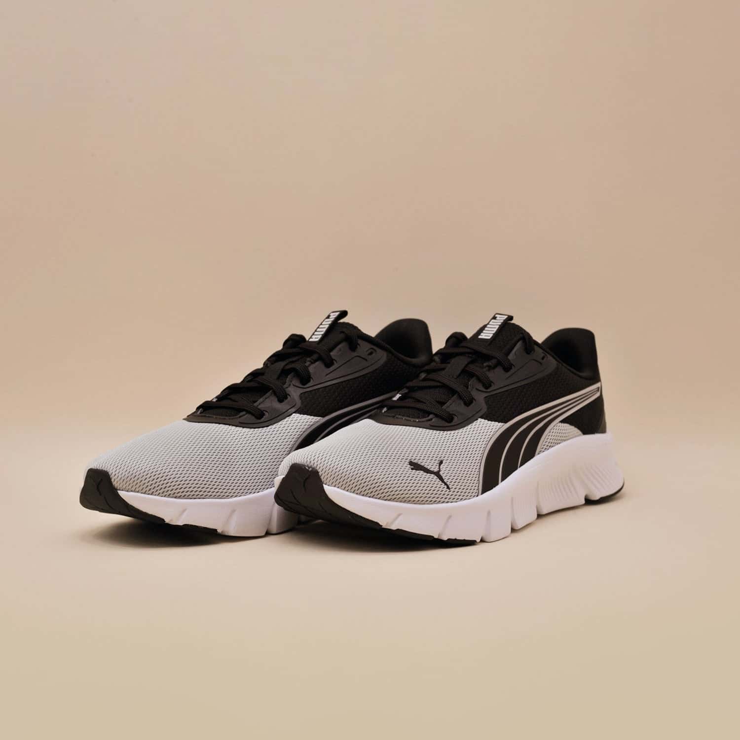 Tenis Puma Softride Carson