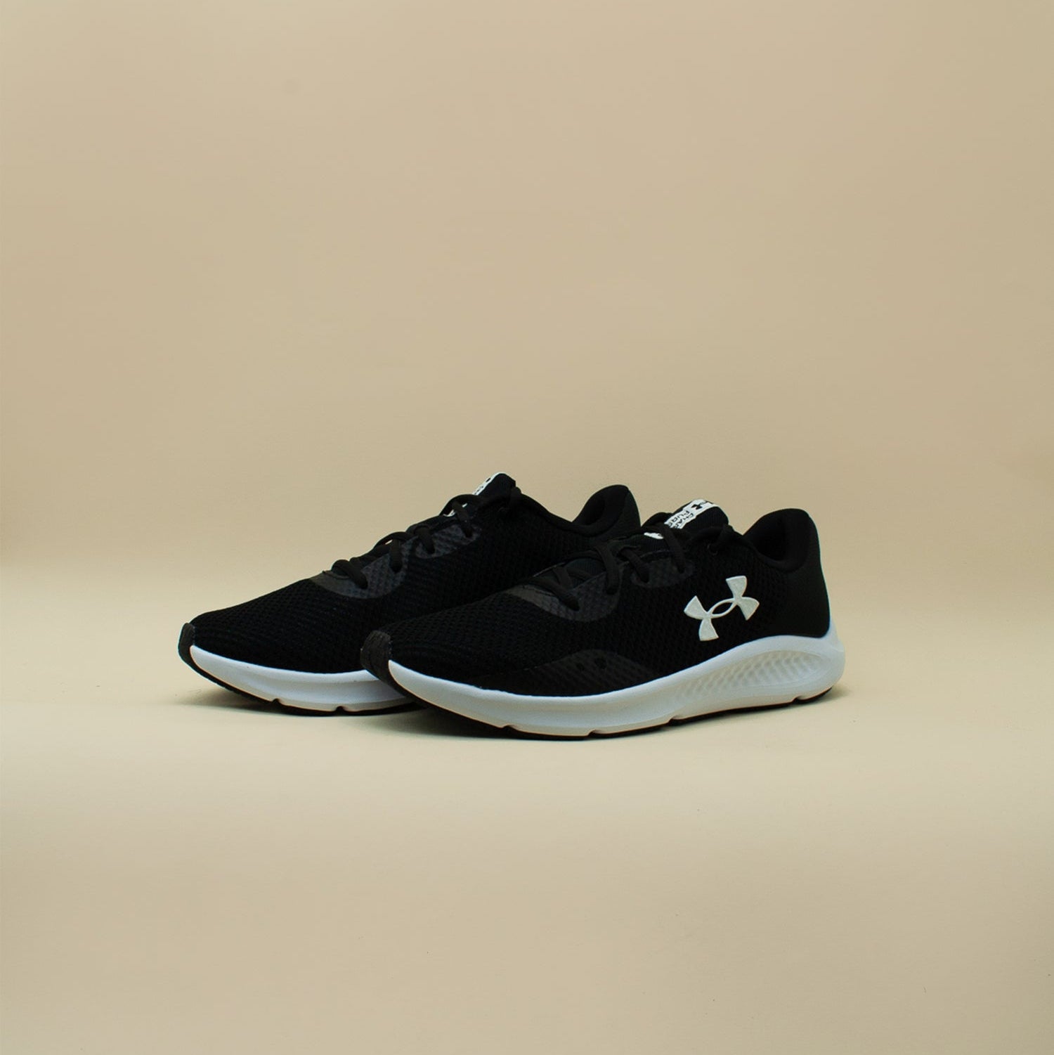 Tenis Under Armour Charged Pursuit 3
