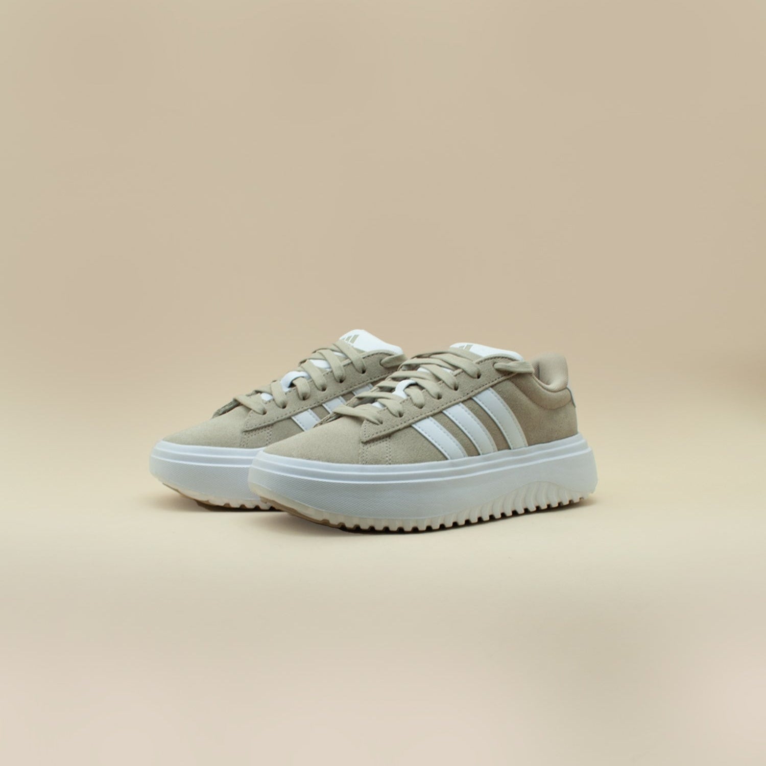 Tenis adidas Grand Court Platform