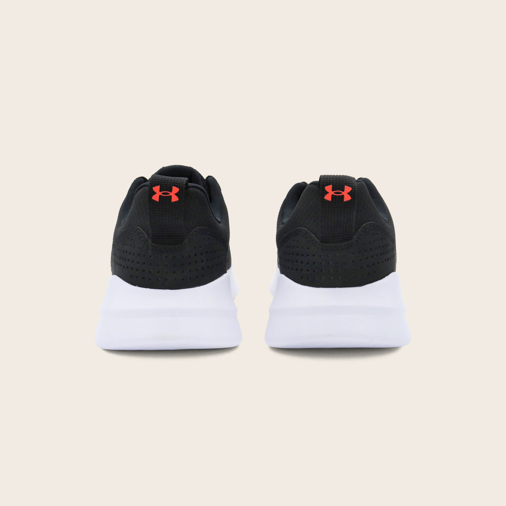 Tenis Under Armour Essential