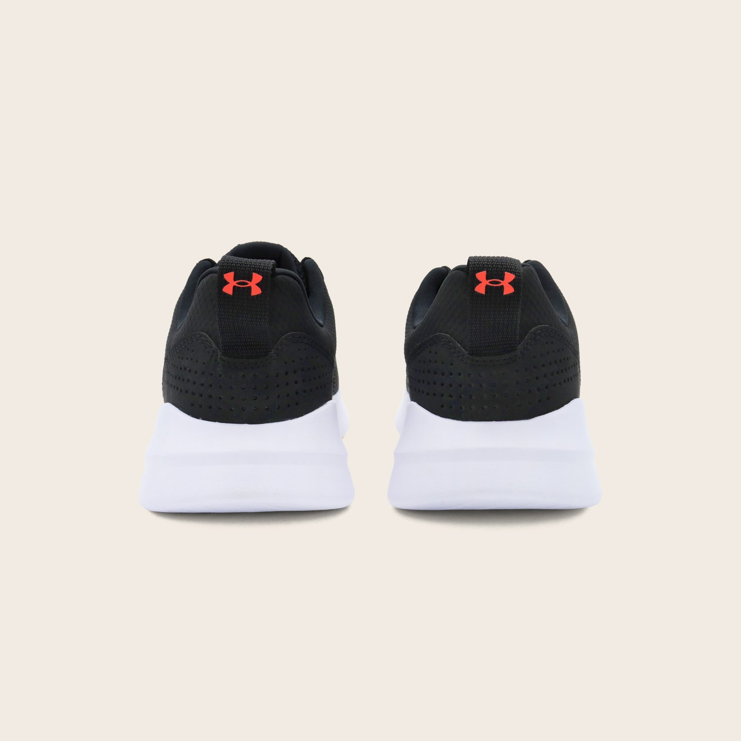 Tenis Under Armour Essential