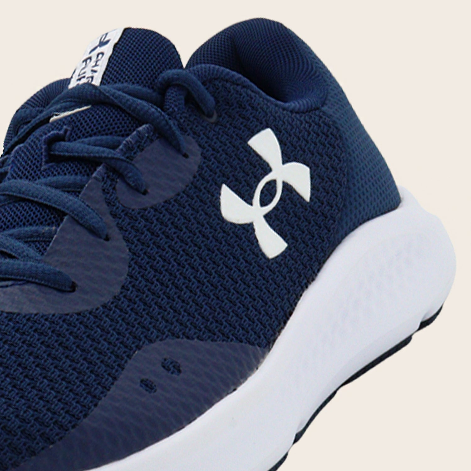 Tenis UA Charged Pursuit 3
