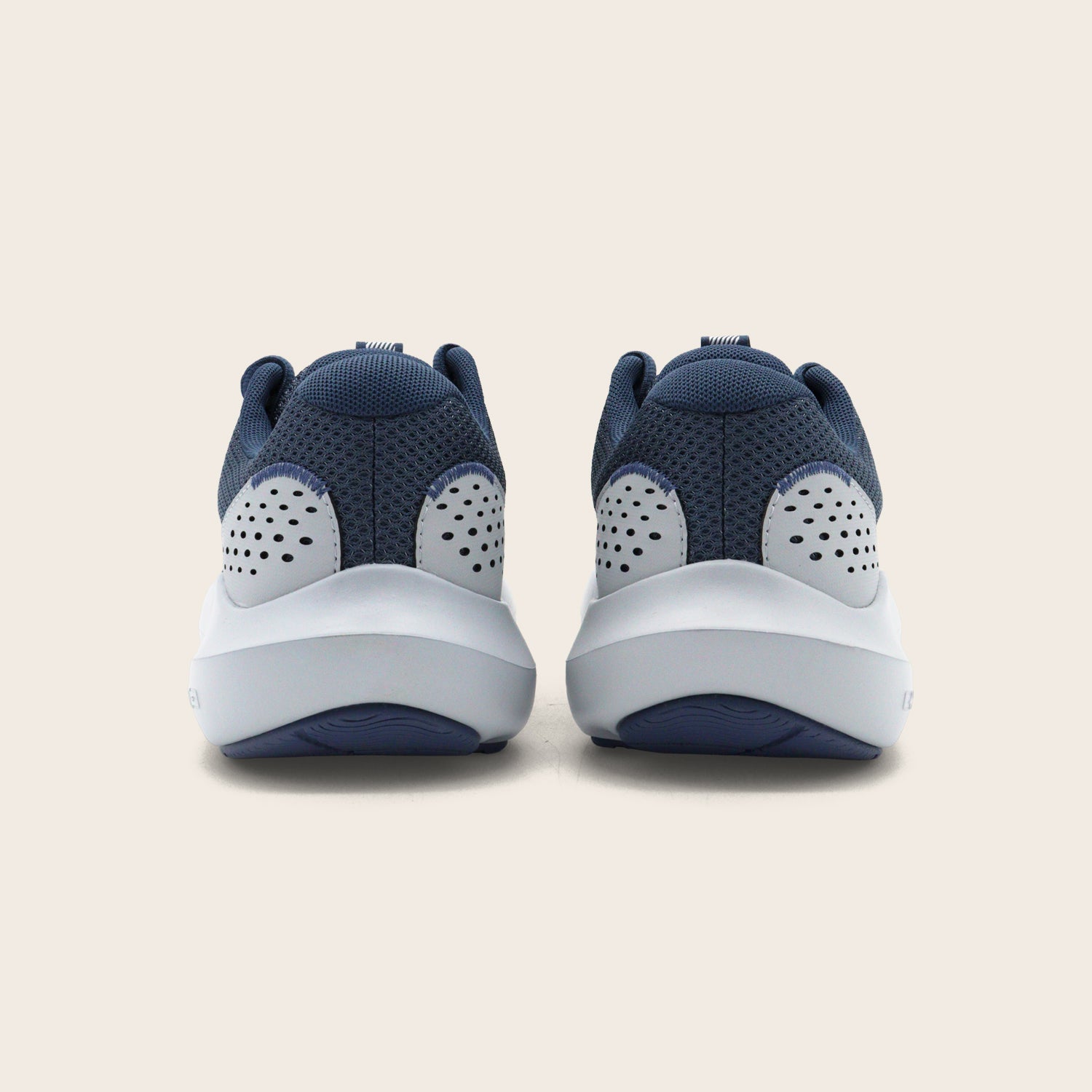 Tenis UA CHARGED SURGE 4