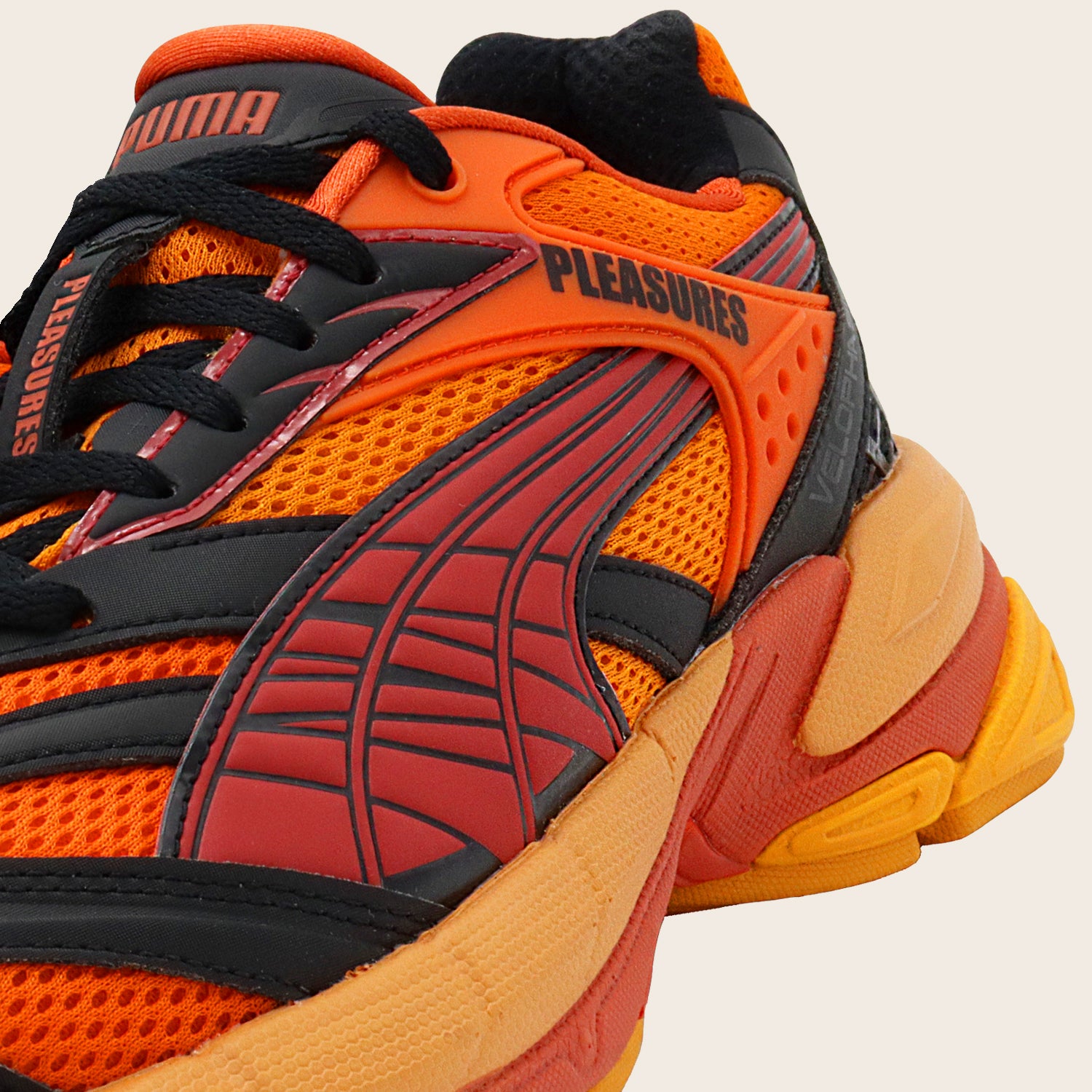 Tenis Puma x Pleasures Velophasis Layers