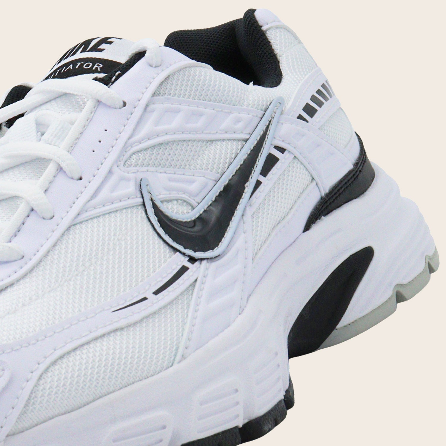 Tenis Nike Initiator