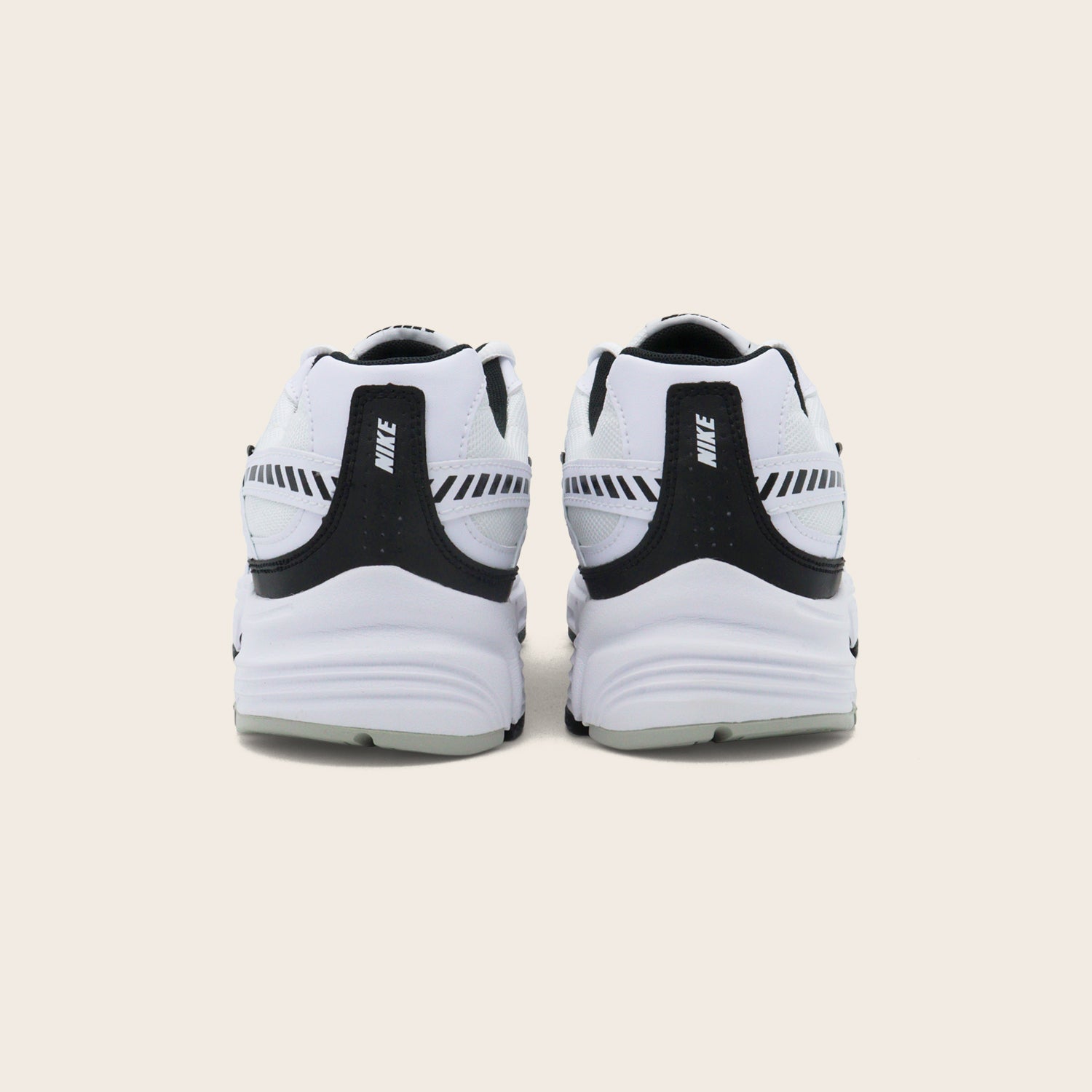 Tenis Nike Initiator