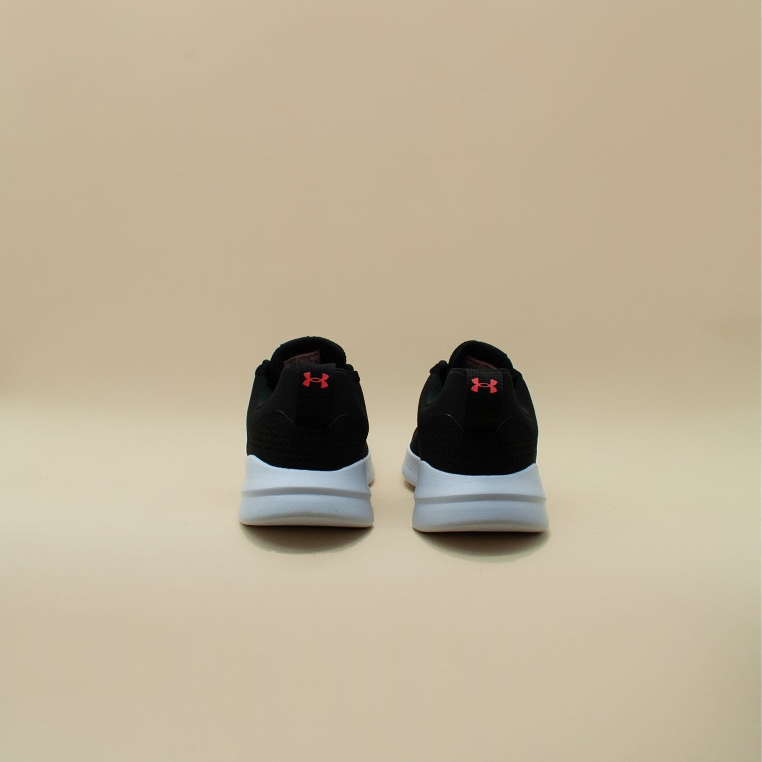 Tenis Under Armour Essential