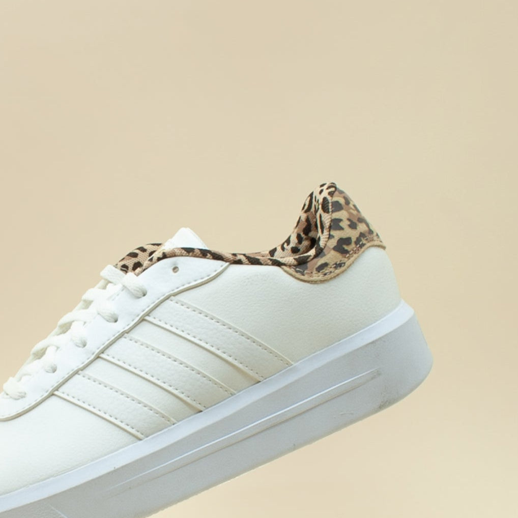 Tenis adidas Mujer Court Platform