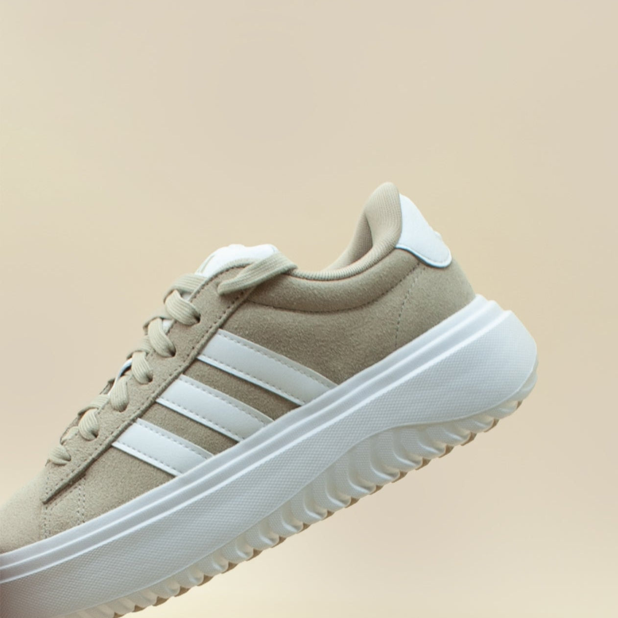 Tenis adidas Grand Court Platform