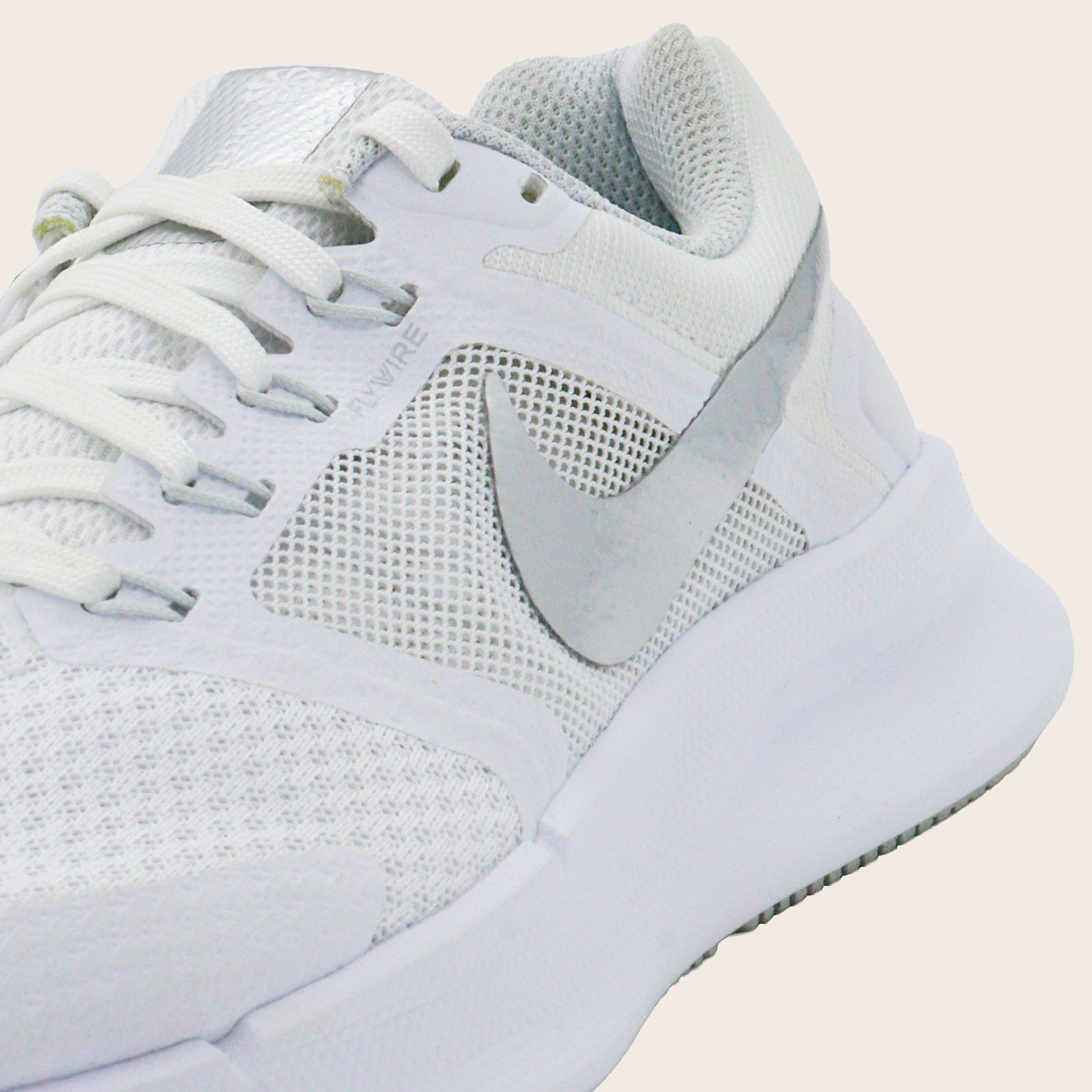 Nike WMNS Run Swift 3