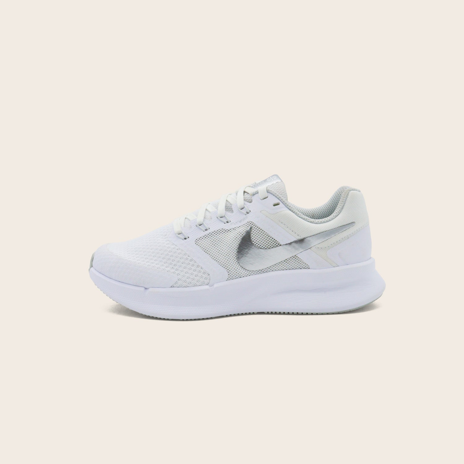 Nike WMNS Run Swift 3