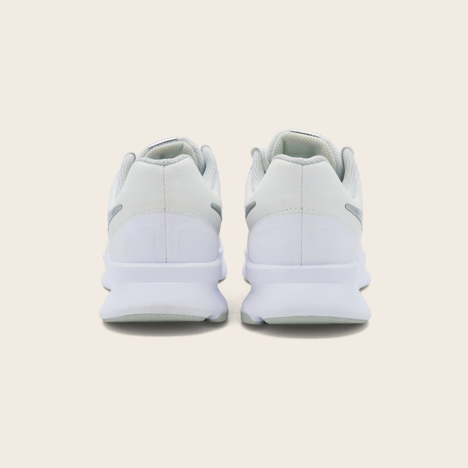 Nike WMNS Run Swift 3
