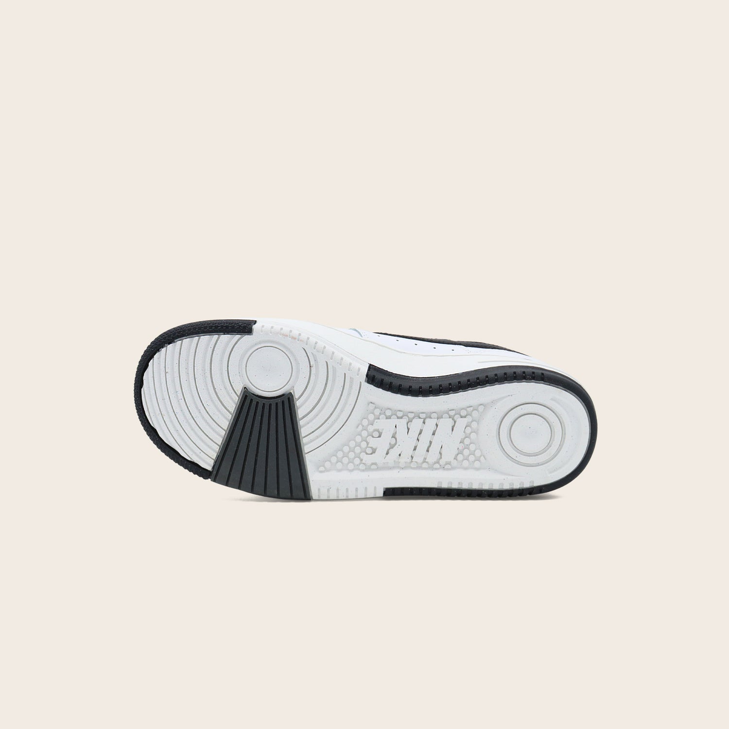 Tenis Nike Gamma Force