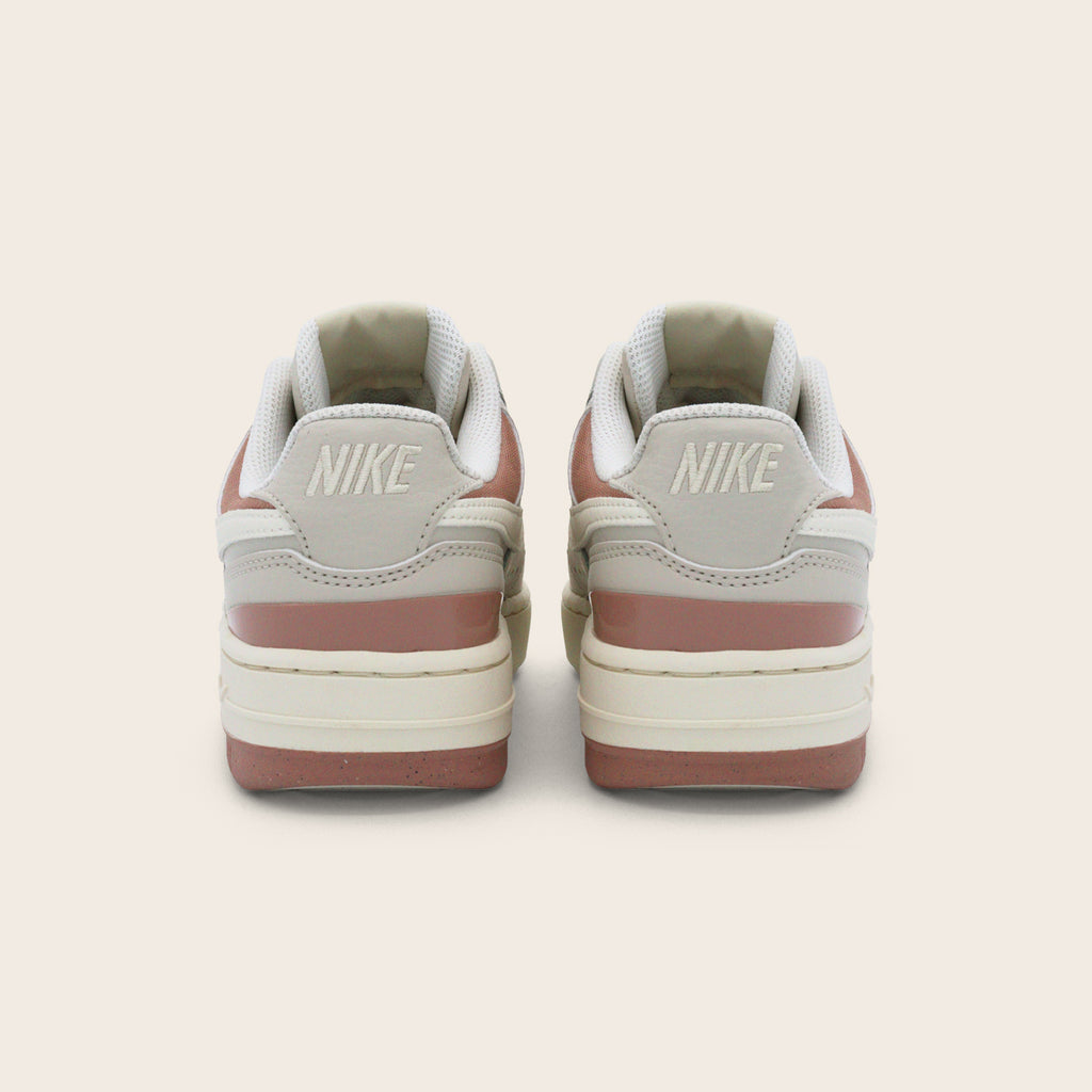 Tenis Nike Gamma Force