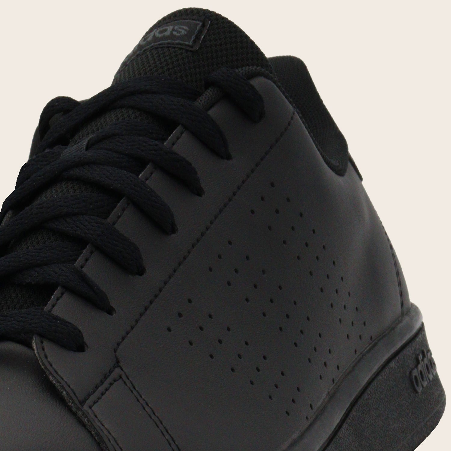 Tenis adidas Advantage Base | Estilo Casual y Comodidad
