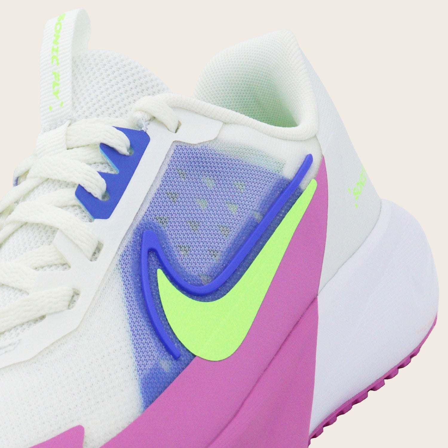 Tenis de Correr Nike Sonic Fly para Mujer