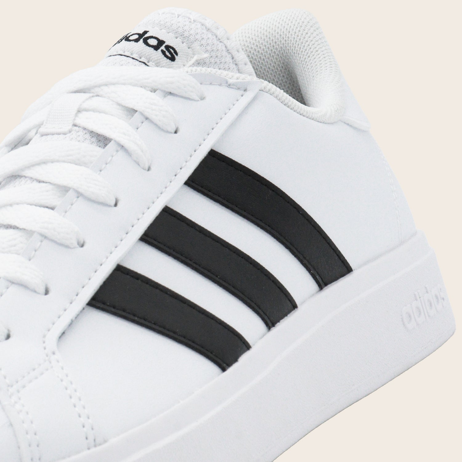 Tenis adidas Grand Court