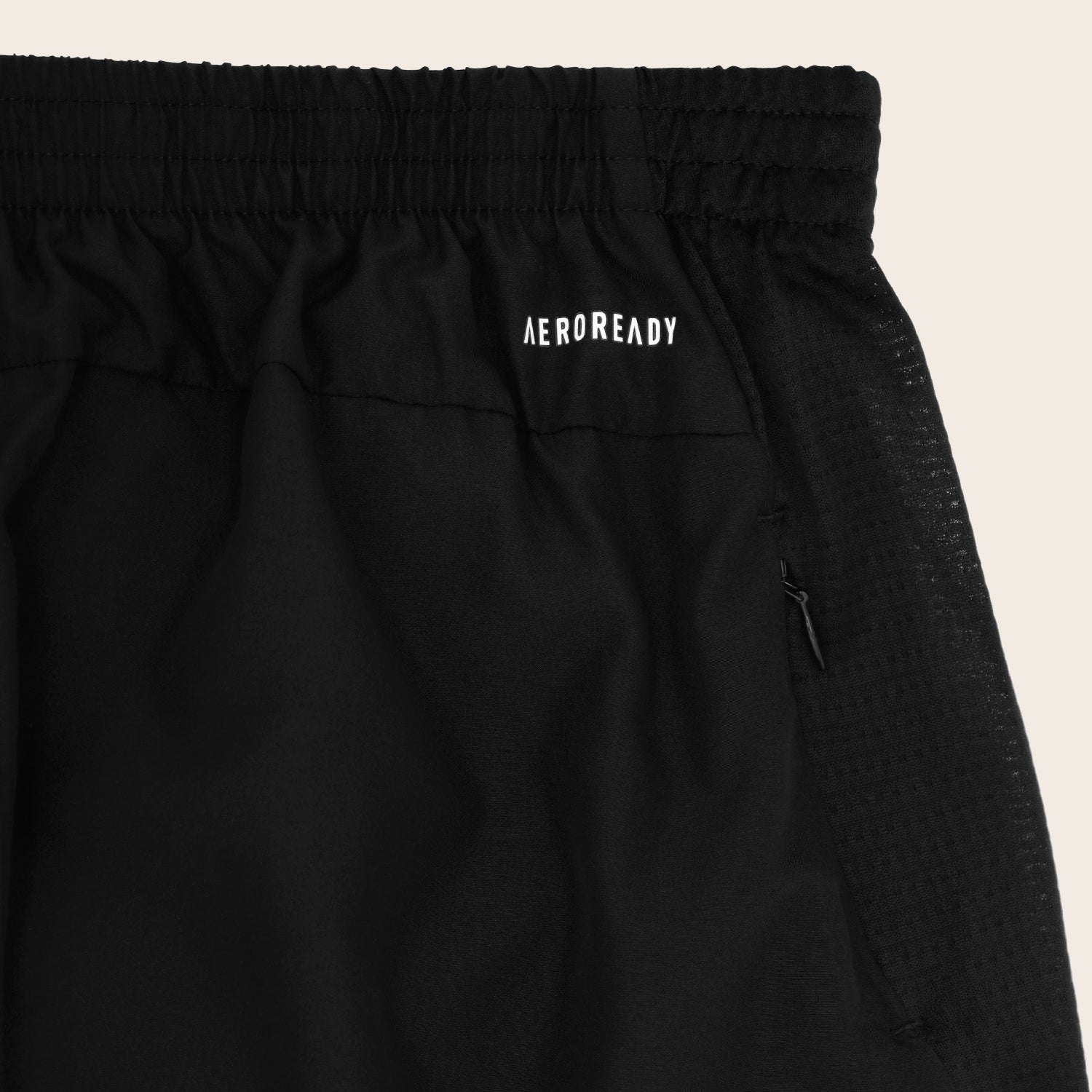 Shorts adidas Own the Run Negro