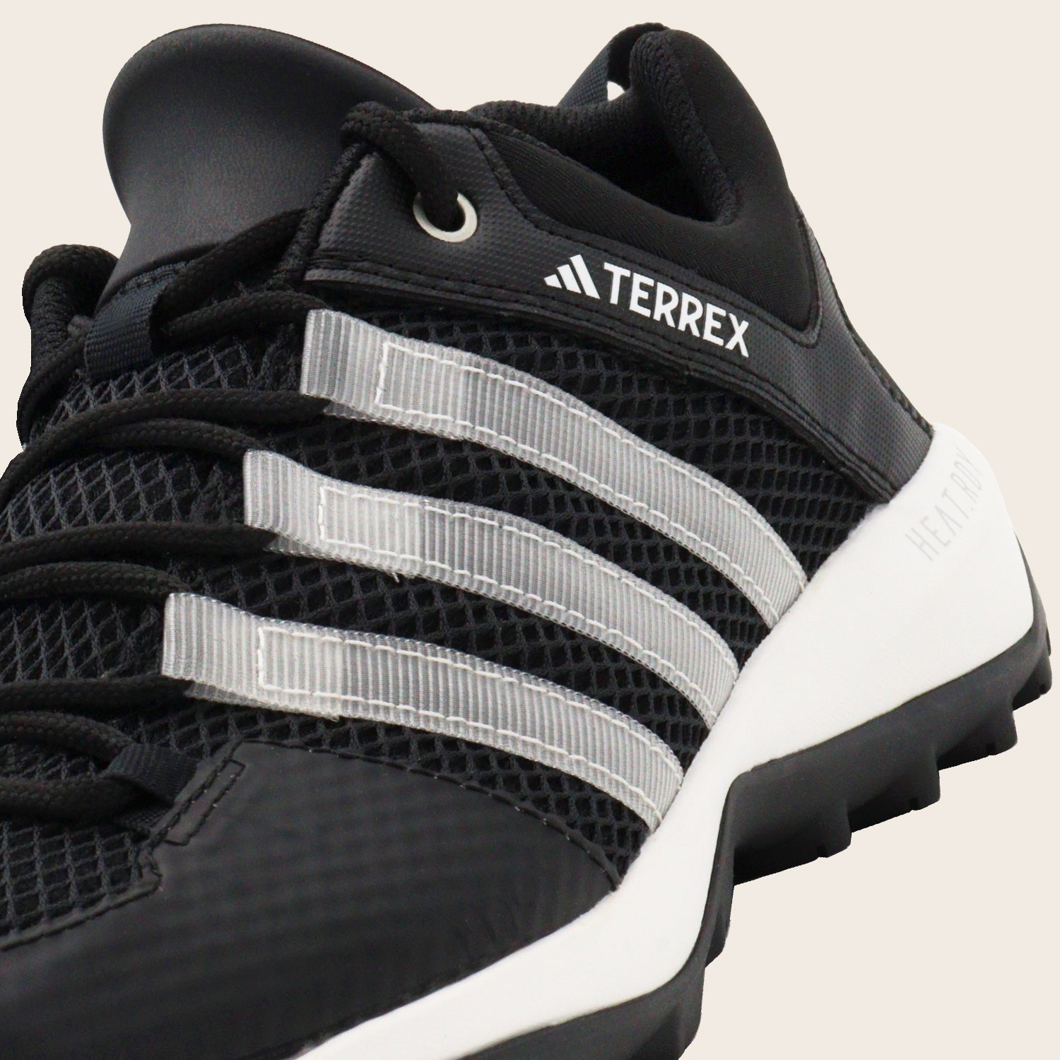 adidas Terrex Daroga Plus Heat.Rdy 'Black'