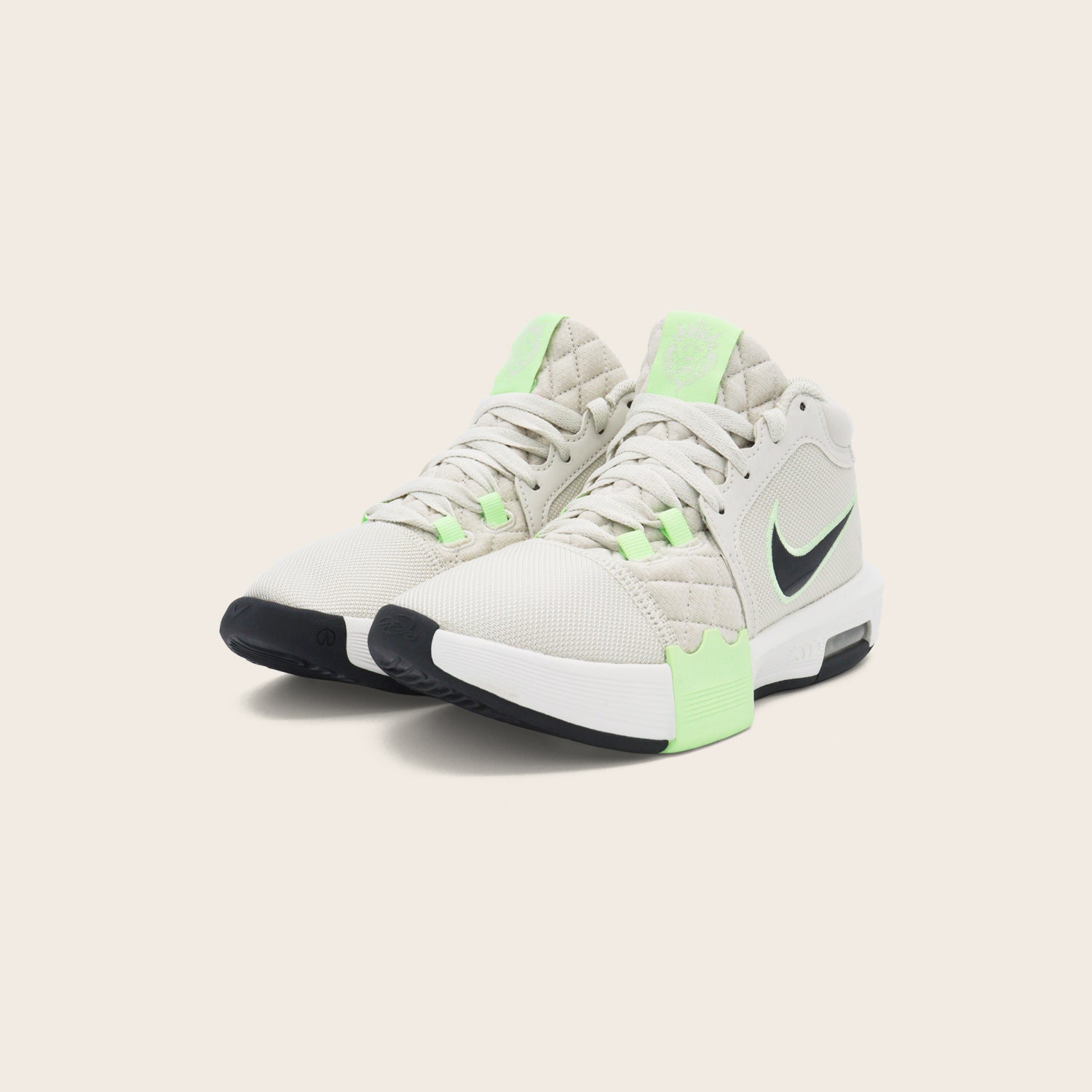 Tenis Nike LeBron Witness 8 "Light Bone" para Hombre | Básquetbol