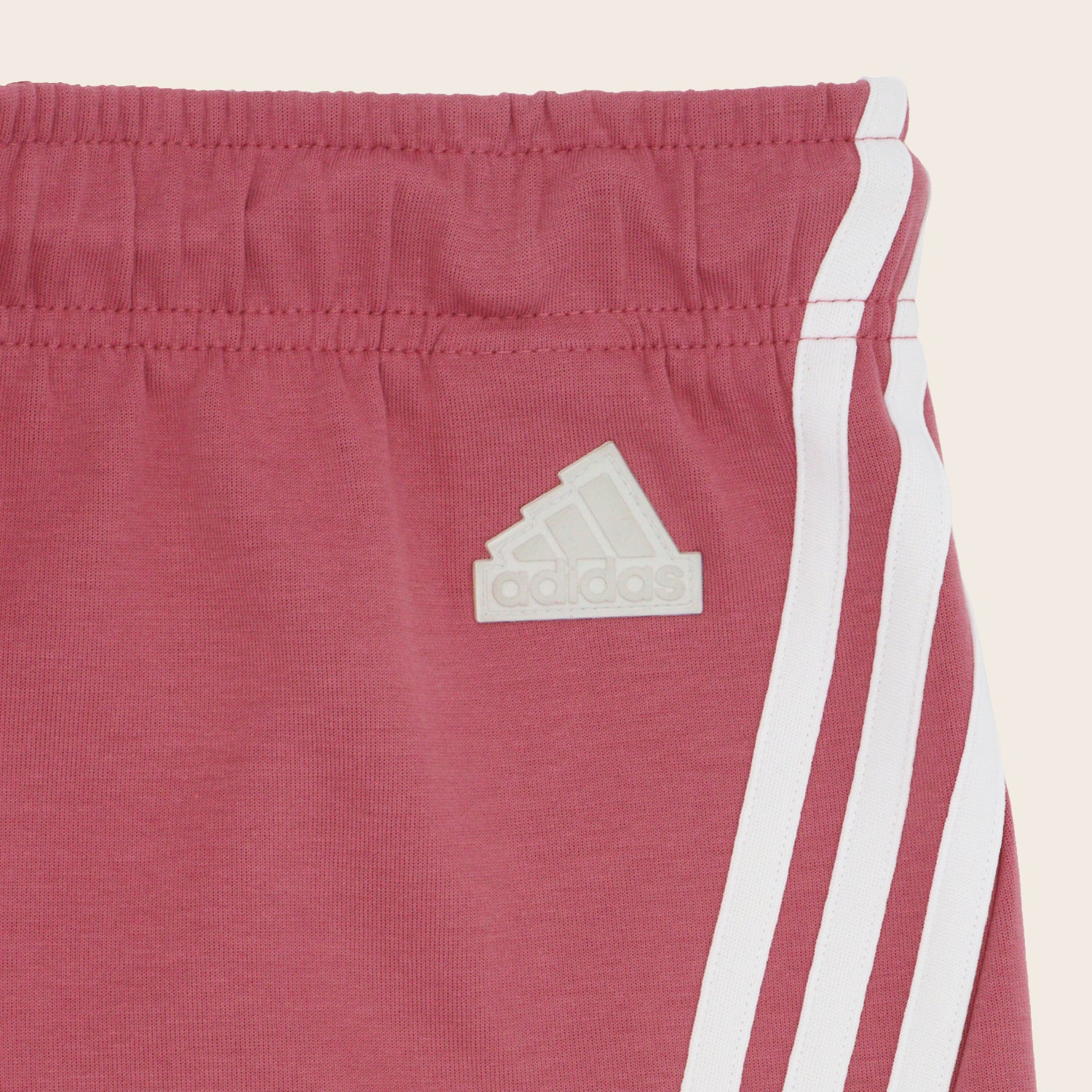 Short adidas Future Icons Mujer | Comodidad y Estilo Deportivo
