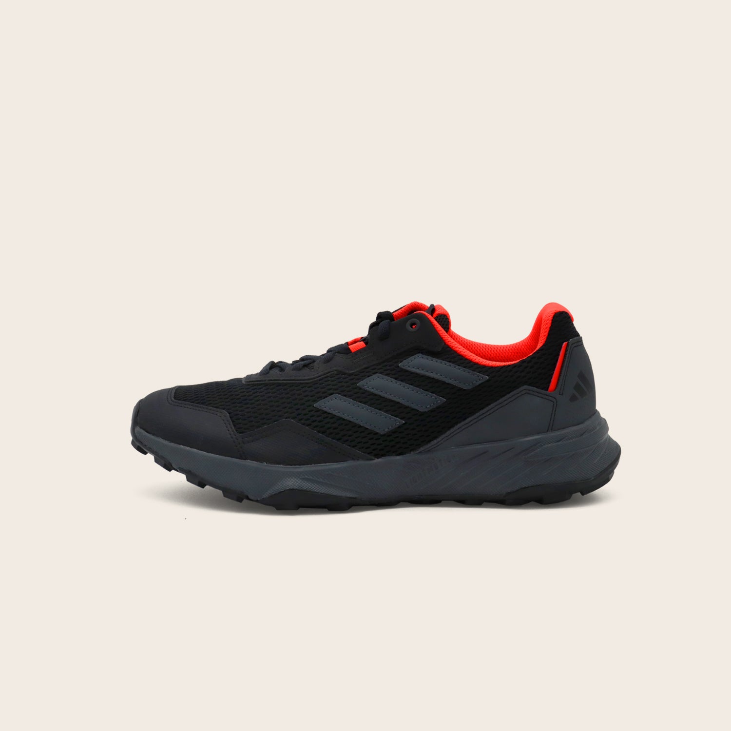 Tenis Adidas Outdoor Tracefinder