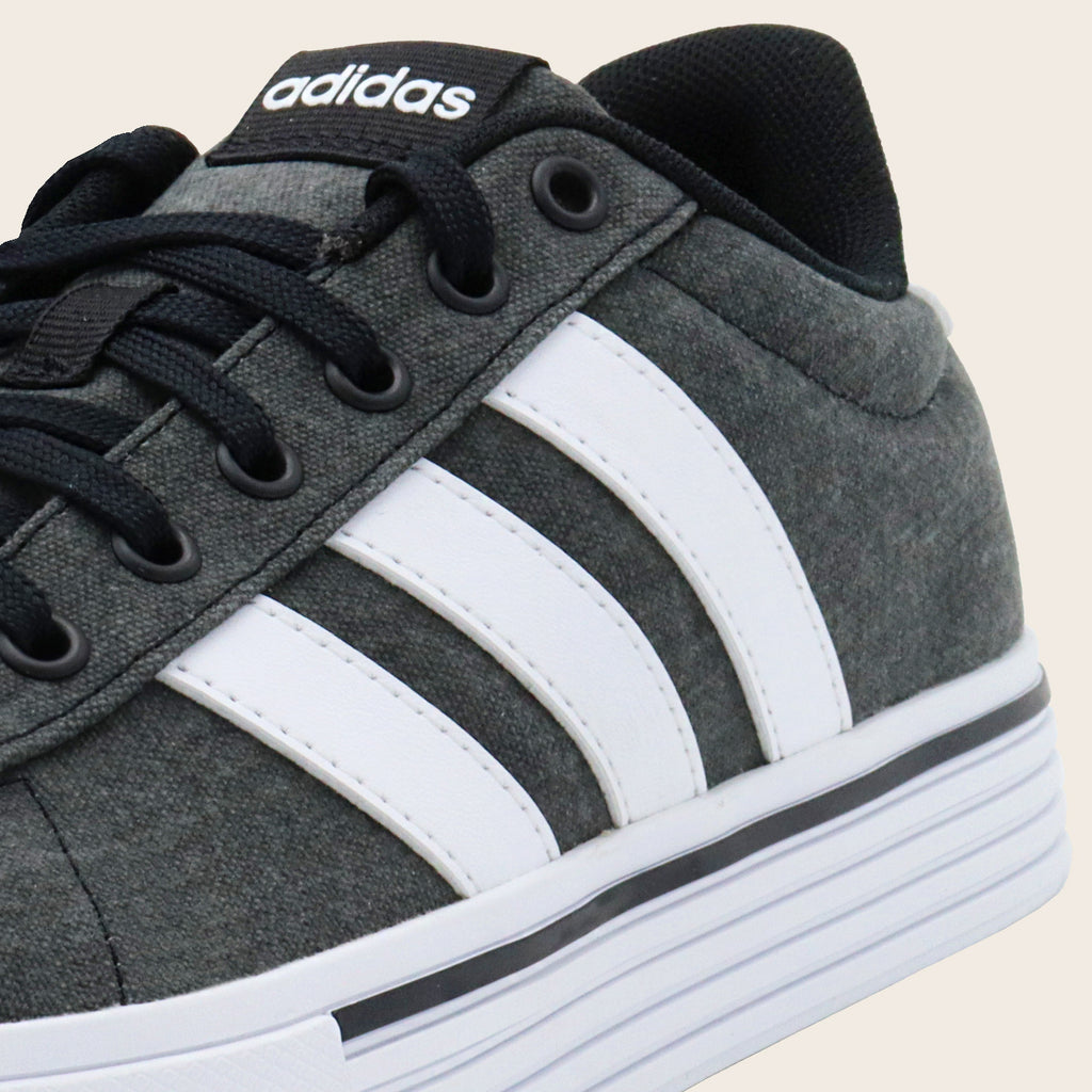 Tenis adidas Daily 4.0