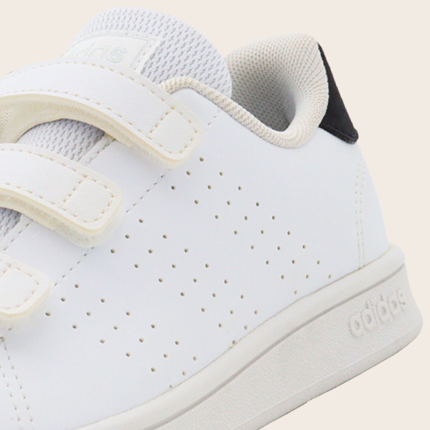 Tenis Advantage adidas Court