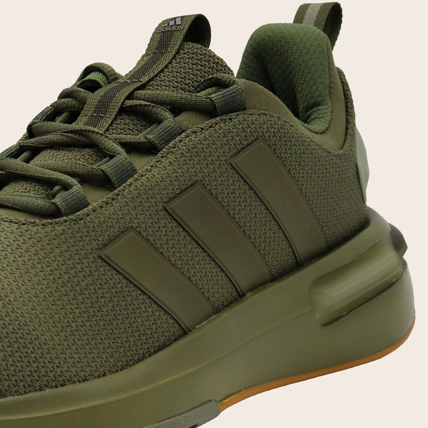 Tenis adidas Racer TR23