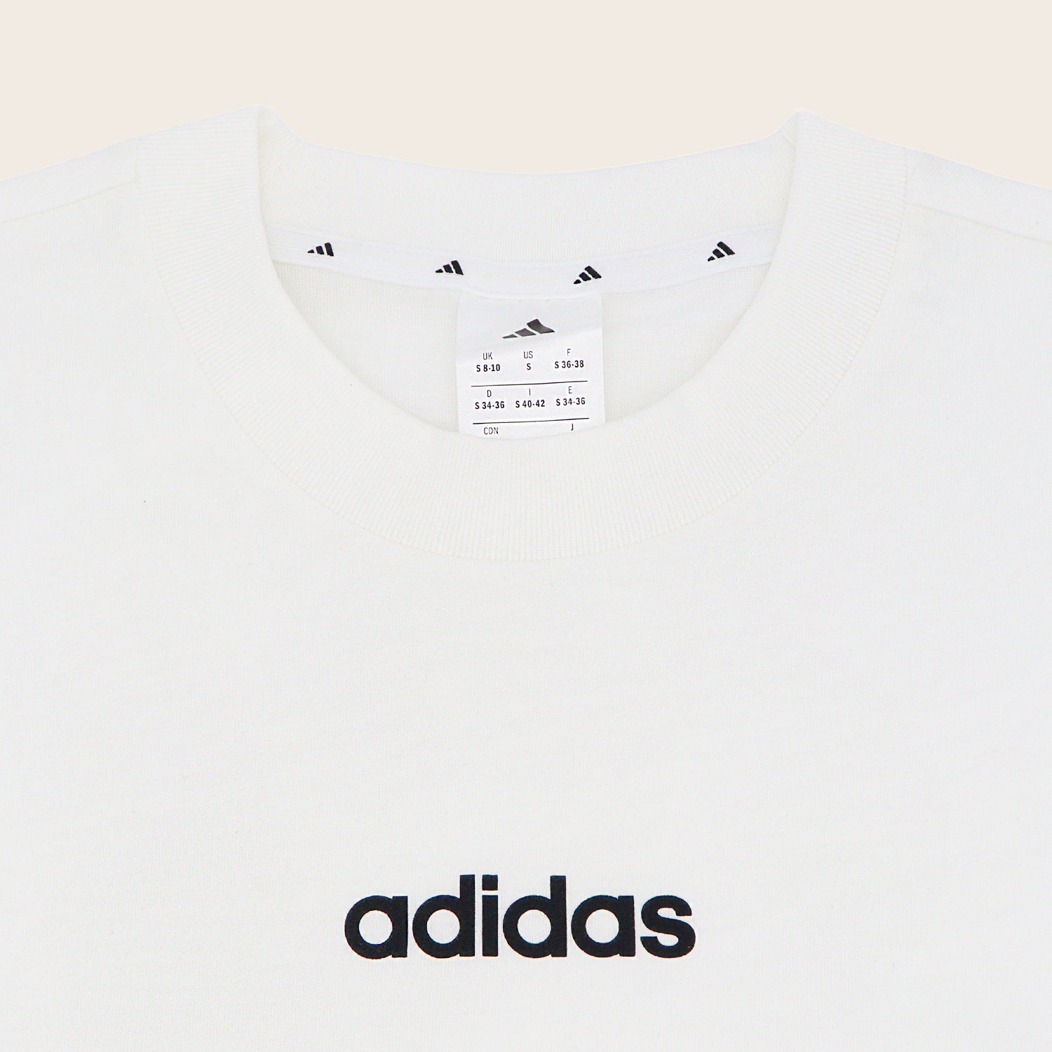 Playera adidas Essentials