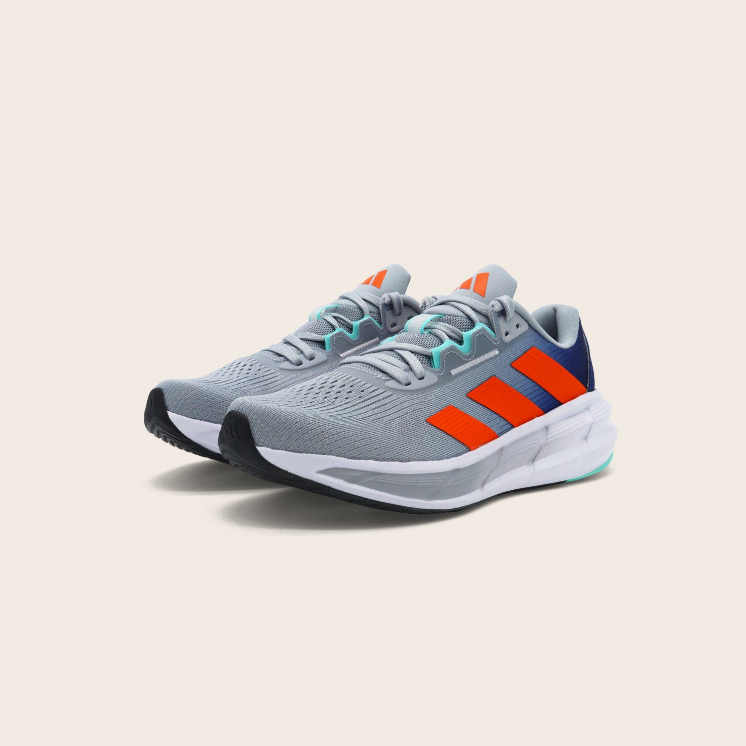 Tenis adidas Questar 3