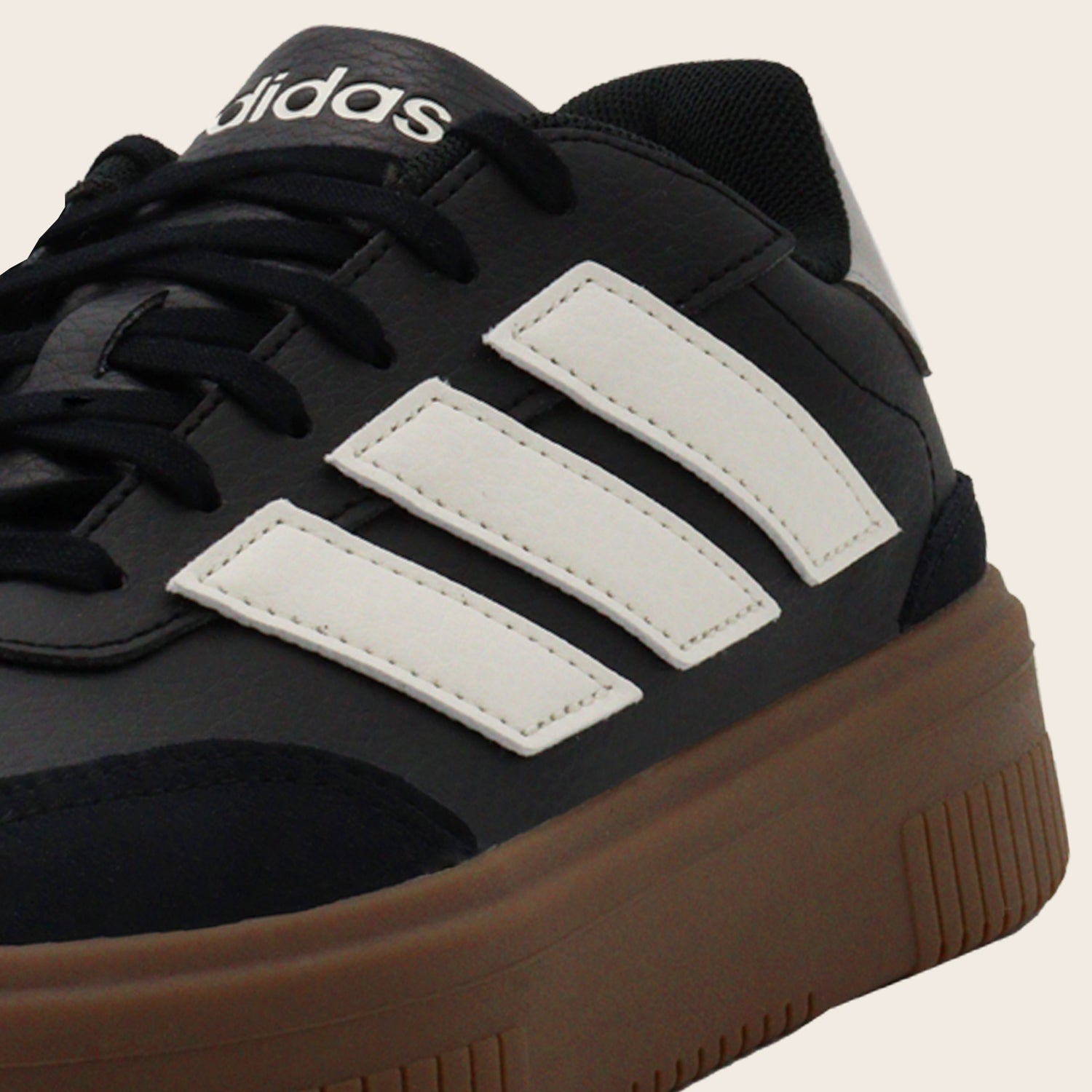 Tenis adidas Courtblock Bold