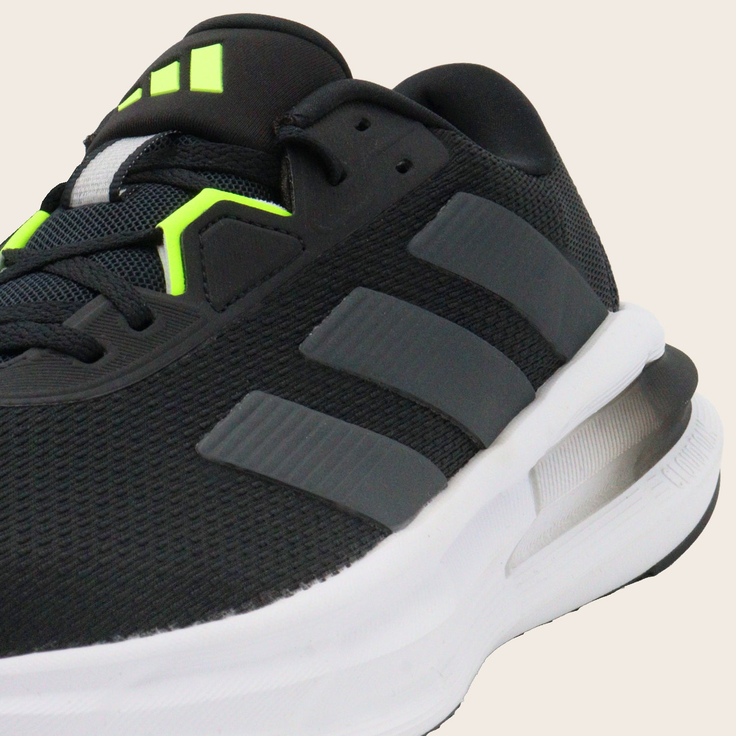 Tenis adidas Galaxy 7
