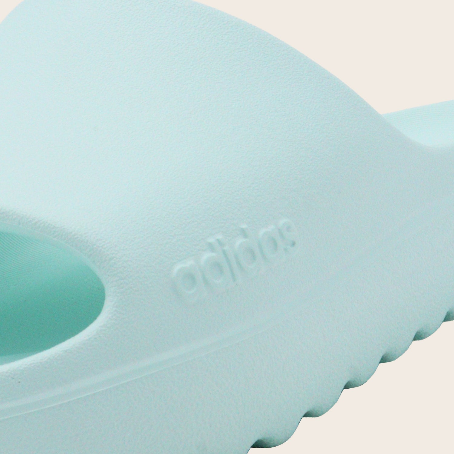 Sandalia adidas Adilette Lumia