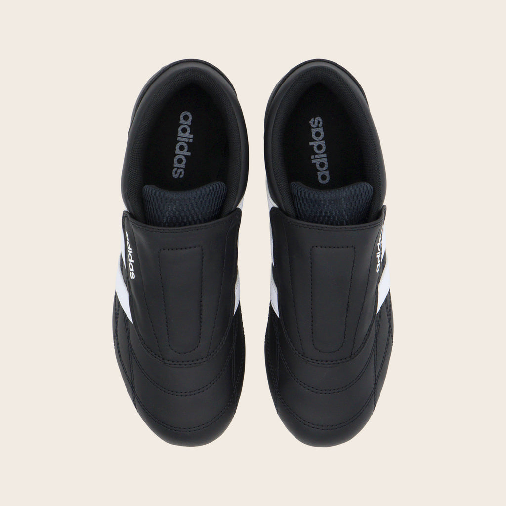Tenis adidas Tekwen