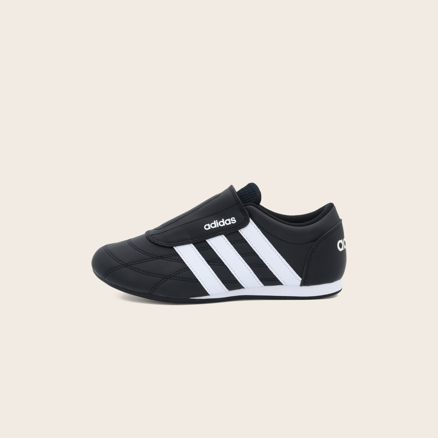Tenis adidas Tekwen