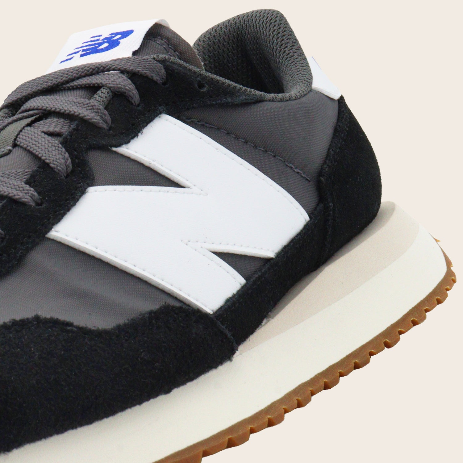 Tenis New Balance 237 para Hombre | Estilo Retro Running