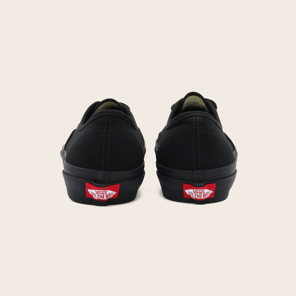 Tenis Vans Authentic Triple Black