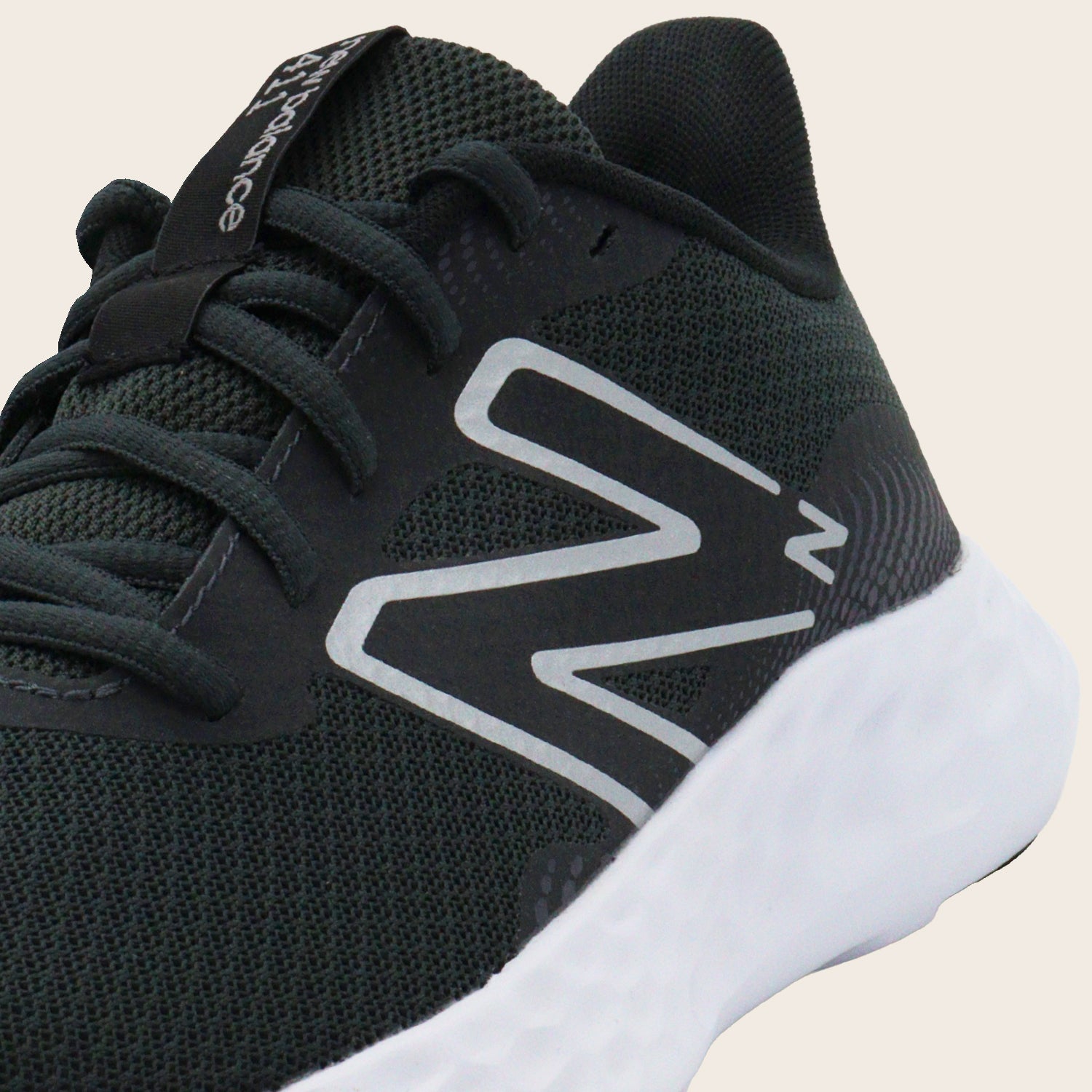New Balancede running 411 v3